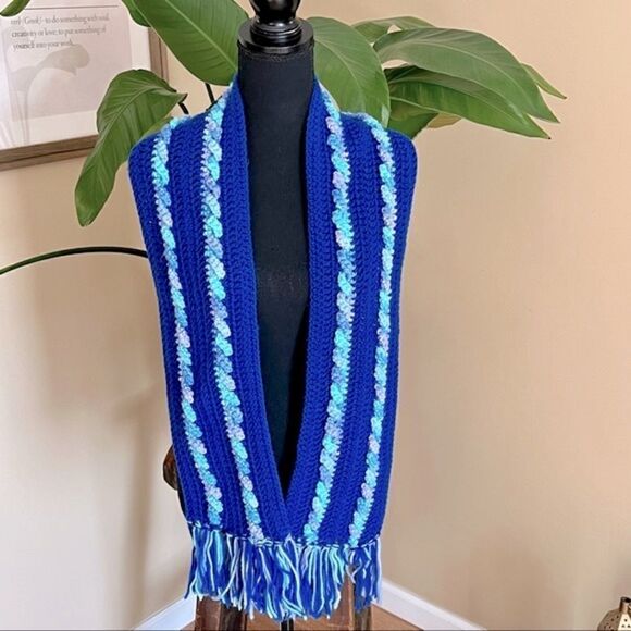 Vintage Chunky Hand Knit Scarf - Picture 2 of 5